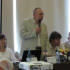 Острые углы «круглого стола»
