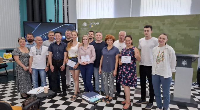 У Дніпрі розповідали про відновлювану енергетику та навчали монтувати елементи сонячних панелей